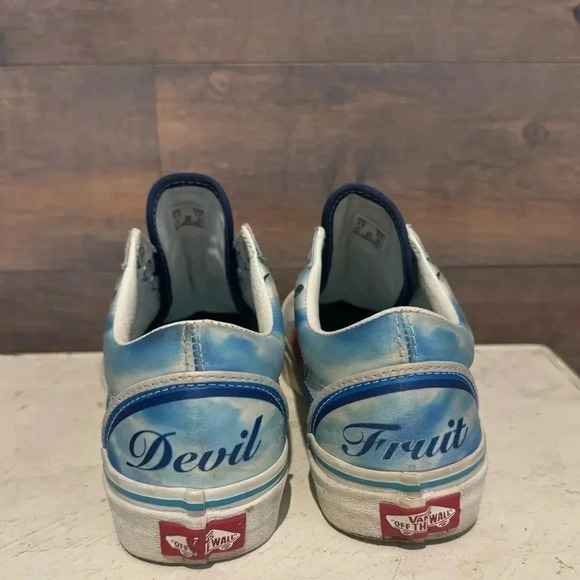 Vans Men x One Piece Old Skool Devil Fruit True Blue size 4 men’s 6 Women’s - Picture 4 of 11